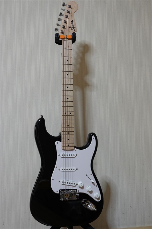 Squier by Fender Sonic Stratocaster Blackの画像